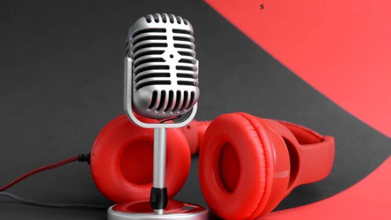 Podcast Radio: Peluang Bisnis dan Strategi Monetisasi di Era Digital