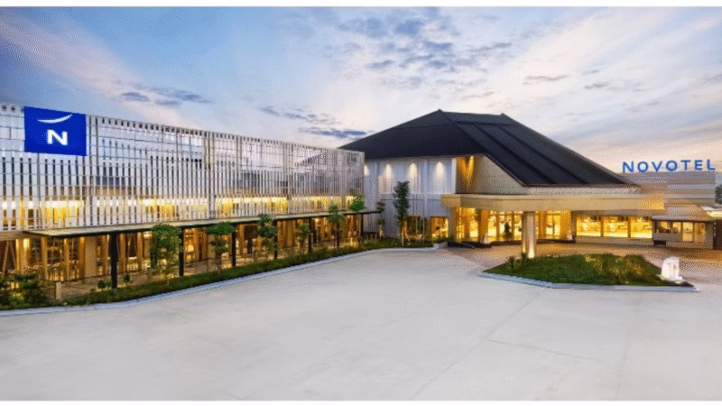 Novotel Pontianak Convention Centre , brand yang berkomitmen menghadirkan momen nyaman dan seimbang bagi para wisatawan, baik untuk bisnis