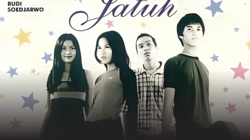 Film ini unik karena tidak tayang di bioskop, melainkan dibawa berkeliling kampus dan diputar di JiFFest 2000. Bintang Jatuh mempertemukan Gary Iskak (sebagai Ayah Selly) dengan Dian Sastrowardoyo, Marcella Zalianty, dan Indra Birowo, yang semuanya kelak menjadi key figure kebangkitan sinema Indonesia. - foto istimewa