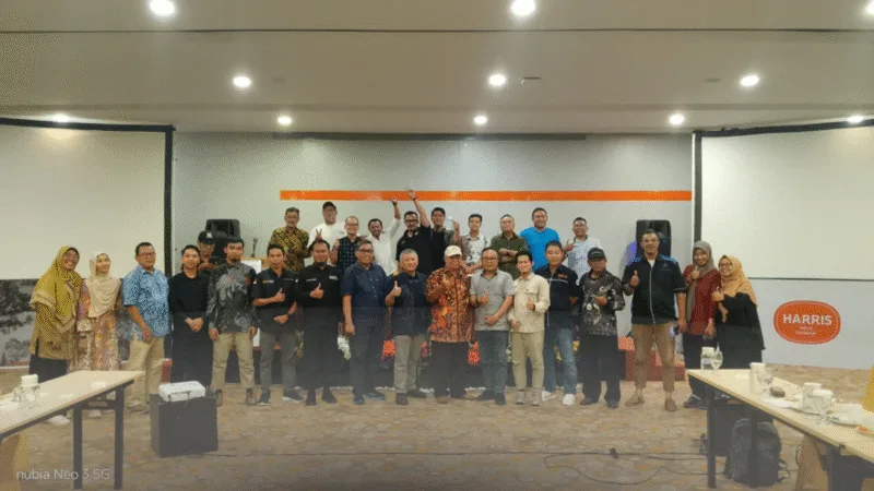 Komdigi Fasilitasi Radio di Kalbar dengan menggelar acara Peningkatan Kualitas Penyelenggara Radio dengan fokus: radio beradaptasi pada digital

