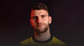 Maarten Paes bantah rumor ke Persib Bandung. Kiper FC Dallas menegaskan belum ada kesepakatan transfer dan meminta publik tak percaya kabar yang belum resmi. -foto martin paes facebook