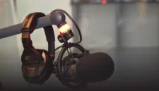 Rencana Radio Ramadhan 2026 menawarkan paket iklan inovatif dan program on-air digitalisasi untuk brand. Penuhi kebutuhan audience puasa Anda!