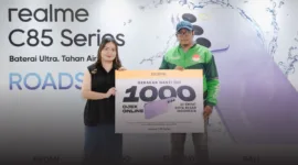 realme tutup roadshow C85 Series dengan program CSR penyaluran 1.000 paket ganti oli gratis untuk ojek online di sejumlah kota Indonesia.