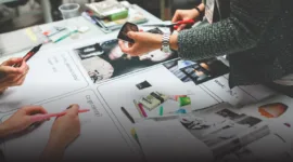 Fenomena ini memicu gelombang efisiensi dan perubahan struktur kerja di berbagai perusahaan global pada tahun 2025.